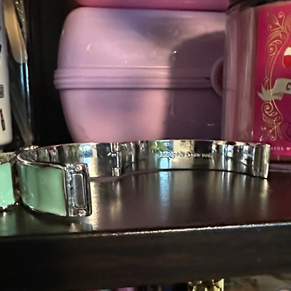 Kate Spade Tiffany Green Bow Belt Bracelet - Picture 4 of 4
